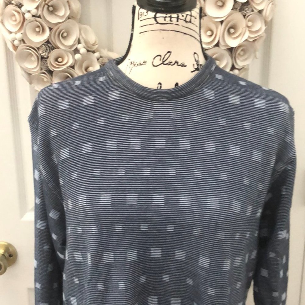DONATED Kenneth Cole Men's crew neck pullover - Picture 2 of 7